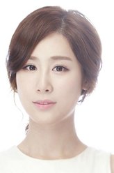 张力尹