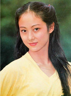 等车女生
