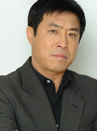于秋平