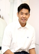 男主持人