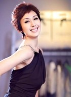 玲子邻居唱戏女人