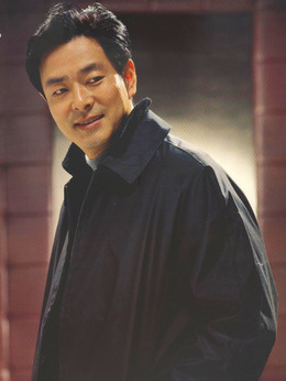 修鼎新