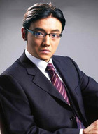 李彬
