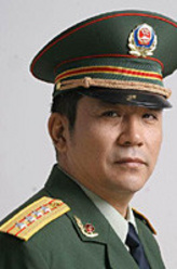 贺东航