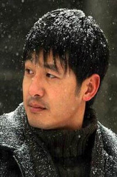 何建国