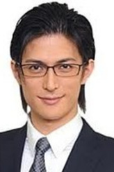 君泽松