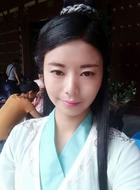 刘霞