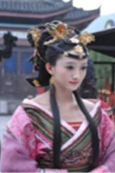 张嫣