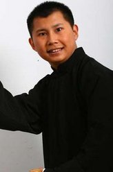 何云伟
