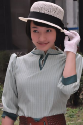 蒋雯