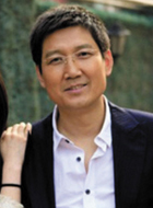 何平