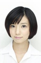 入来茉里