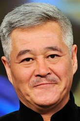 房举轩
