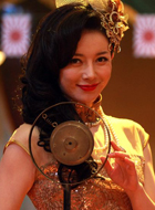 窦小凡(栗原久美子)