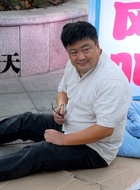 侯磊爸