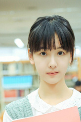 陈都灵