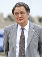 东镒兄