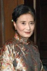 侯母