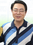 黄新华