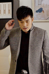 何少勇