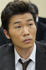 片冈启造