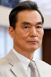 白石庸介