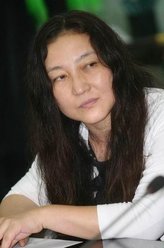杨健