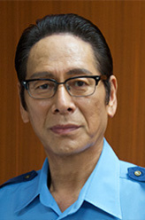 衣笠藤治