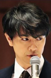 山崎瑛