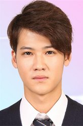 高梨奏