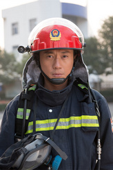 张梦一