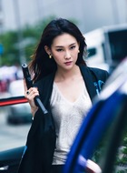 招美欣