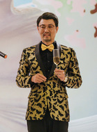 梁友德