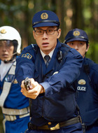 戚警官