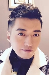 李大伟