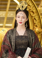 翎月