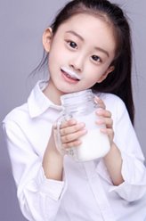 小周翡