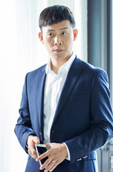 李梁
