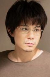 岸中玲二