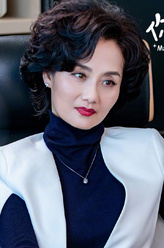 李月秋