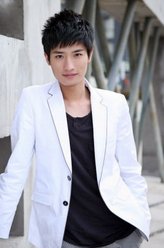 李玉龙