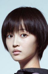 雷蕾