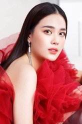 查依莎拉&middot;瓦塔娜娜雯