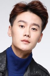 李柄辉