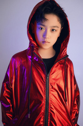 幼年周子舒