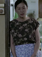 排骨年糕老板娘