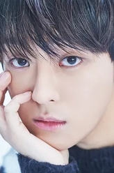 李泰彬