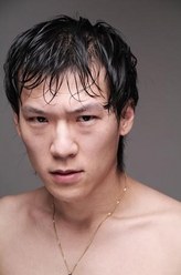 民哲