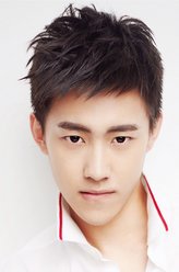 晏紫东