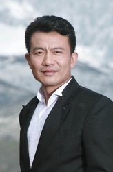 李强